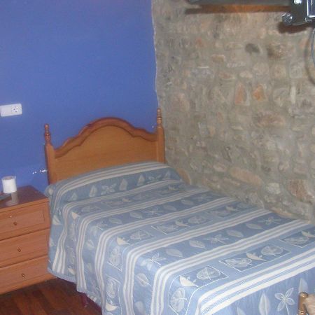 Apartamentos Turisticos Sol Y Nieve Jaca Extérieur photo